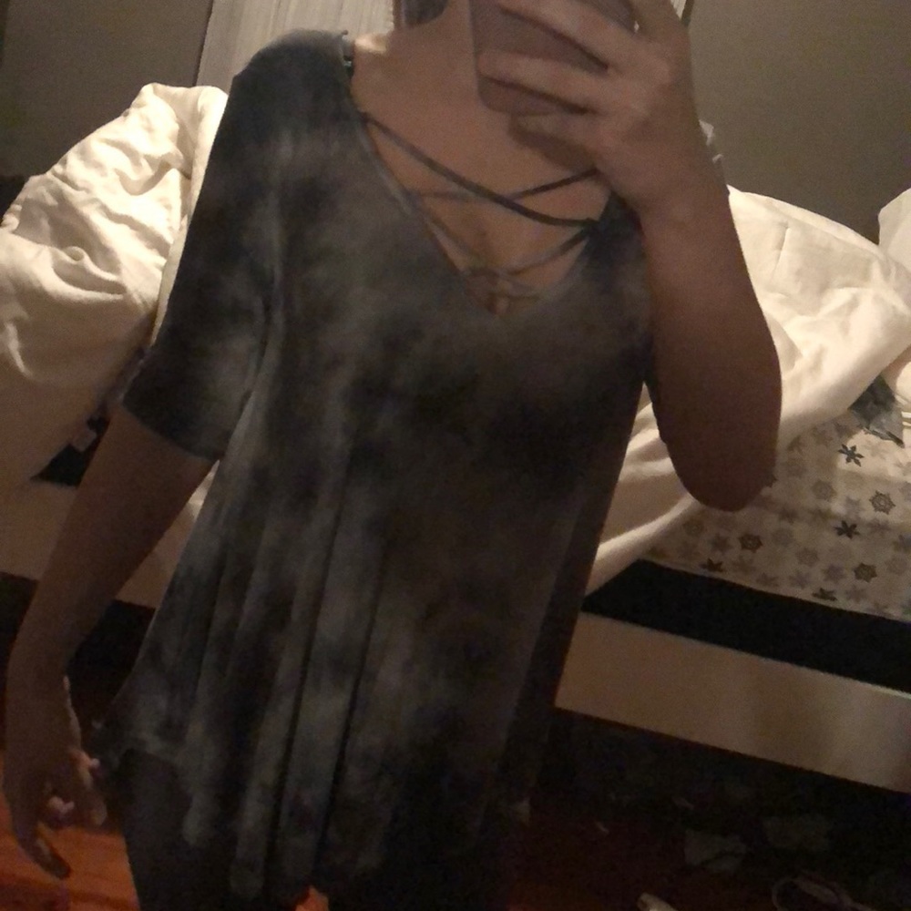 Dark blue washed with crisscross